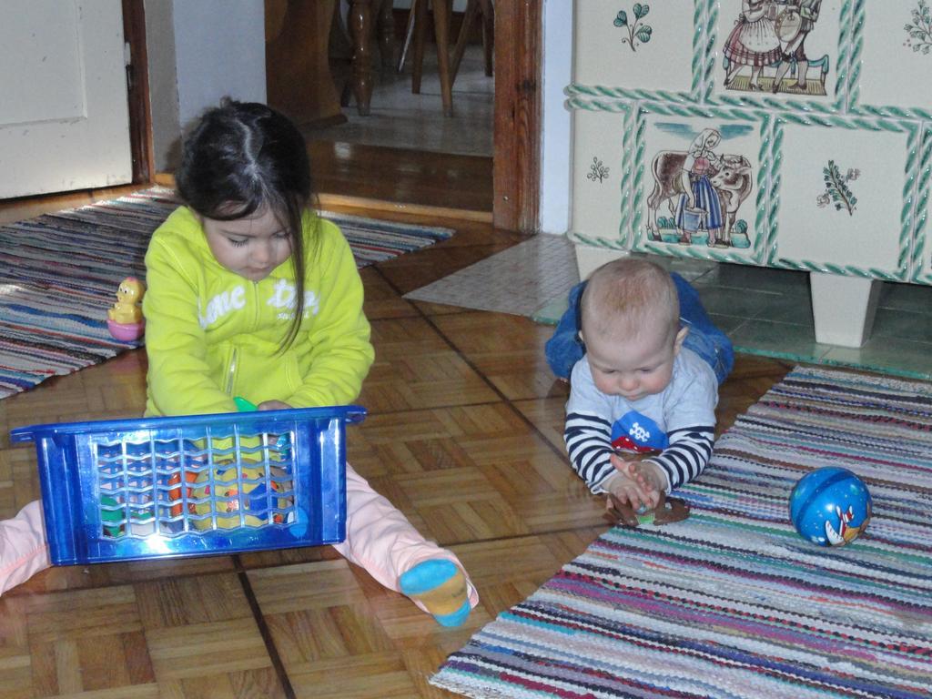 Baby- Und Kinderhof Aicherbauer Seeham Bagian luar foto