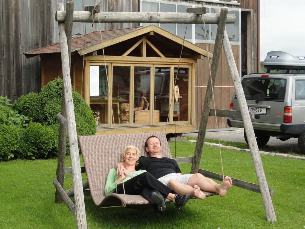 Baby- Und Kinderhof Aicherbauer Seeham Bagian luar foto