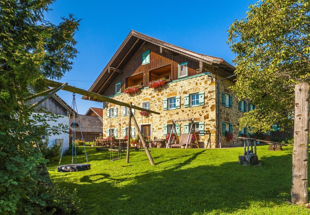 Baby- Und Kinderhof Aicherbauer Seeham Bagian luar foto